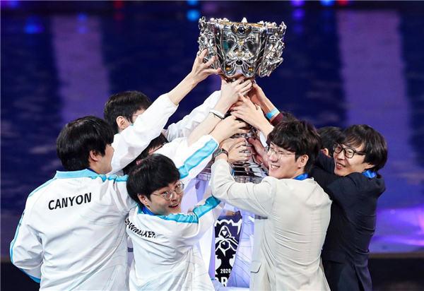 Zoom大鳄鱼嗜血屠四杀 Heart布隆送超鬼 乐言队1-0泡芙队