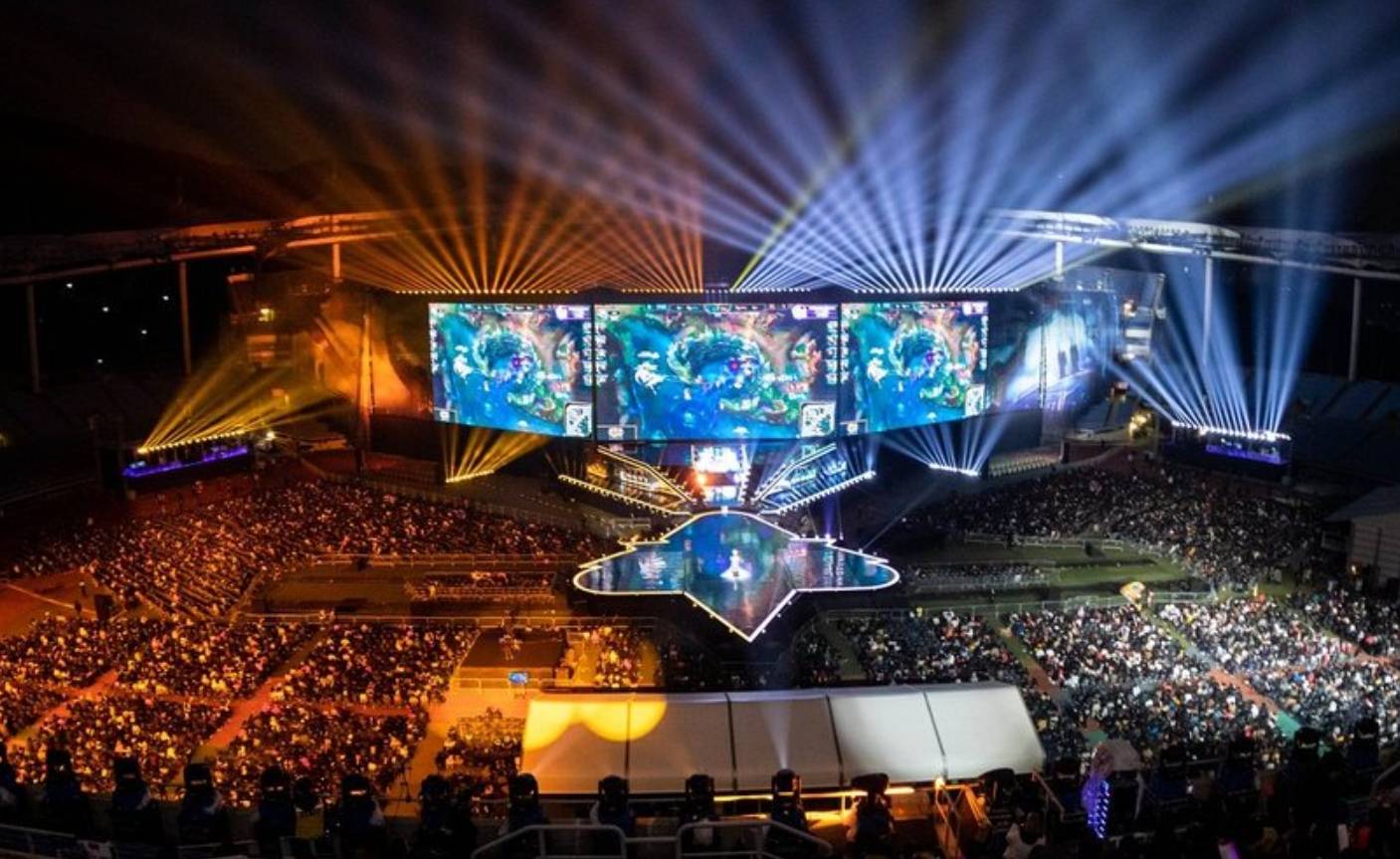 Navi前教练：Akuma选手就是开挂了，这已经是事实！